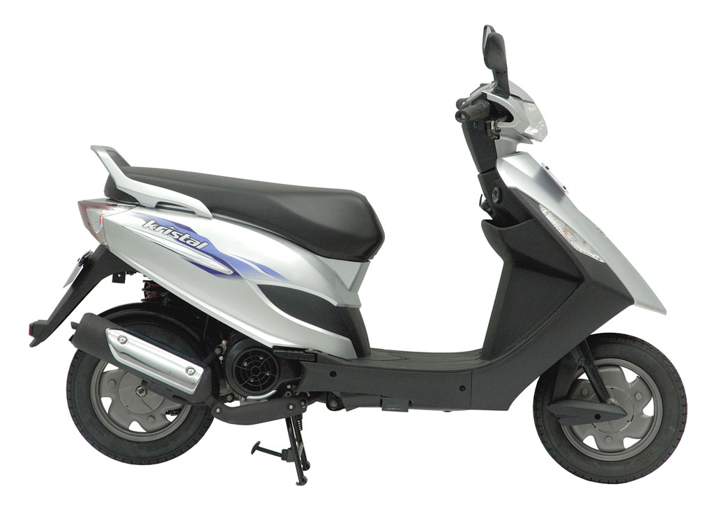 Bajaj Kristal DTS i