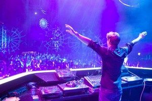Armin Van Buuren | Yina Armin Van Buuren