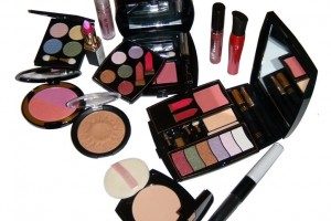 Top  A large amount Risky Cosmetic Items