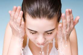 TopNaturalSimpleWaystoAvoidPimples