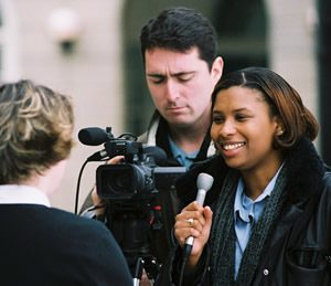 3 Journalist | Yina TopBestJobToDoWithoutAnyCollegeDegree