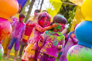 holi image