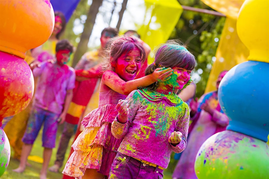 holi image